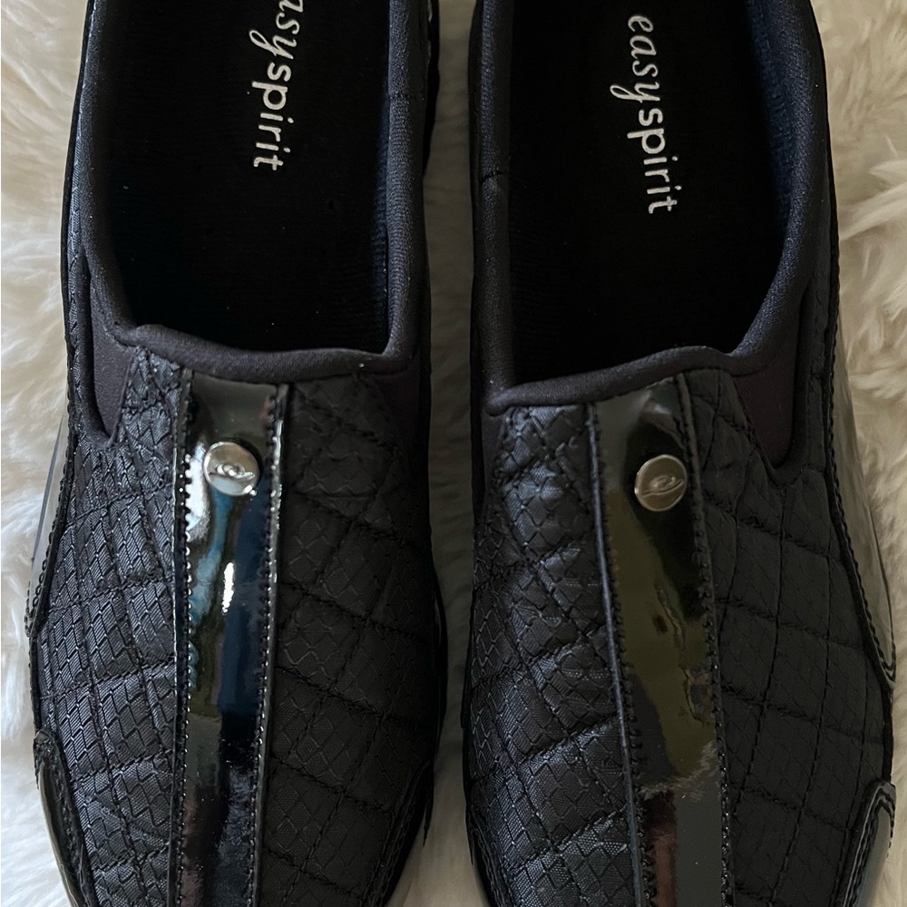 Easy Spirit Black Textured Mules - Picture 4 of 8